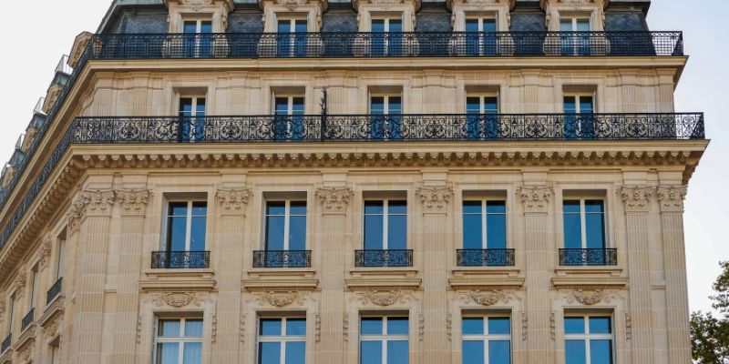 se puede tender ropa en un patio interior