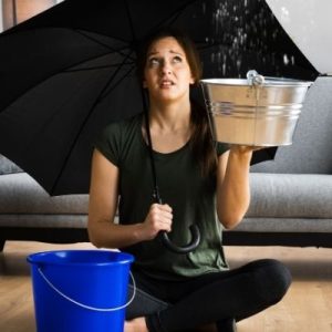 Qué ocurre cuando hay daños por agua vecino arriba